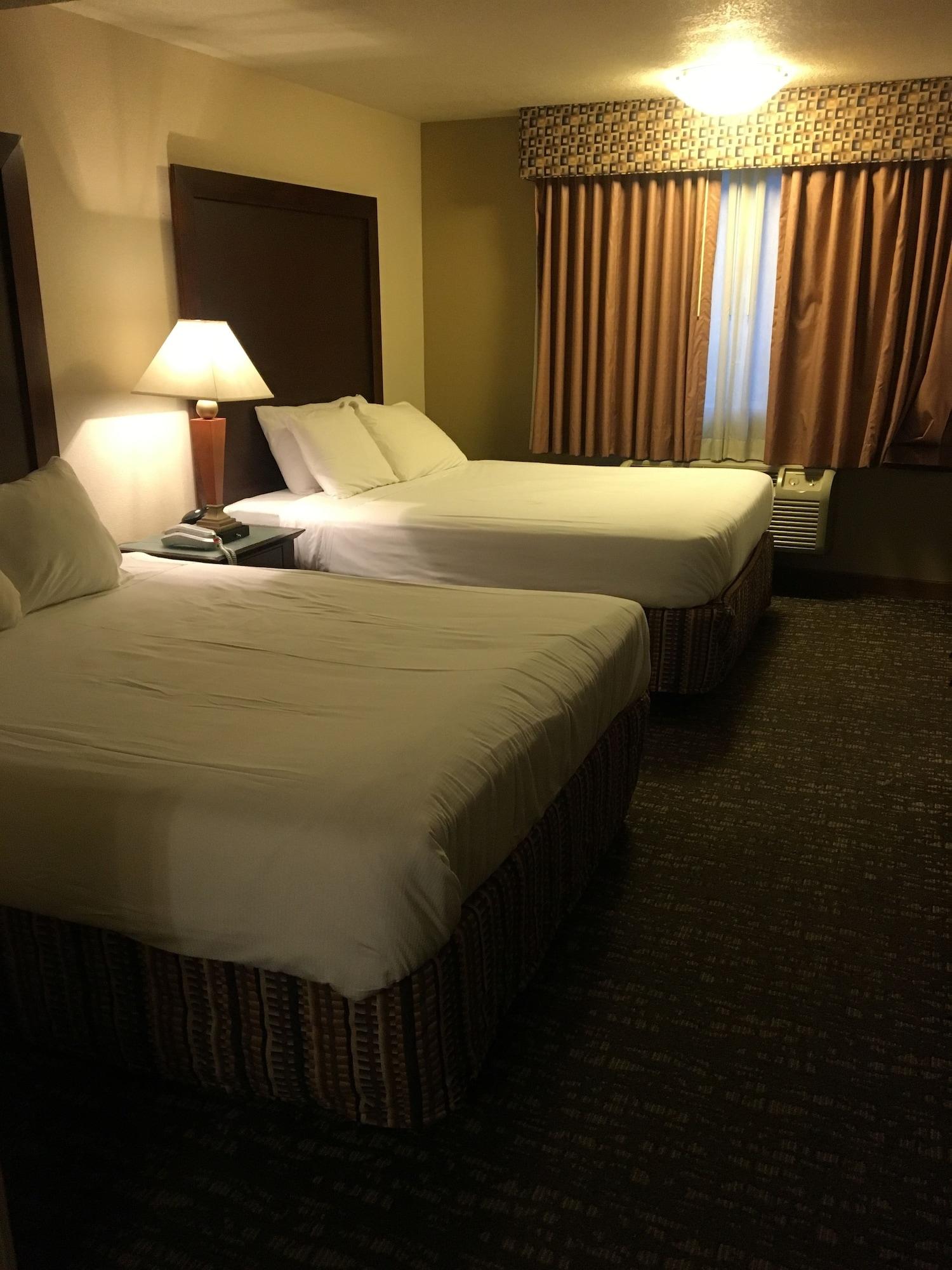 District By Oyo Convention Center Motel