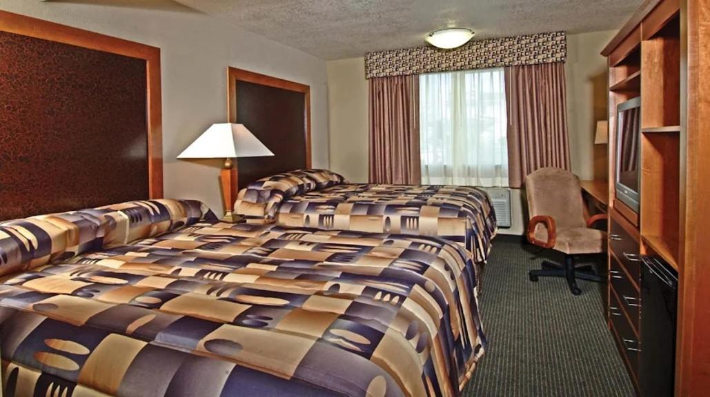 Motel District By Oyo Convention Center Portland